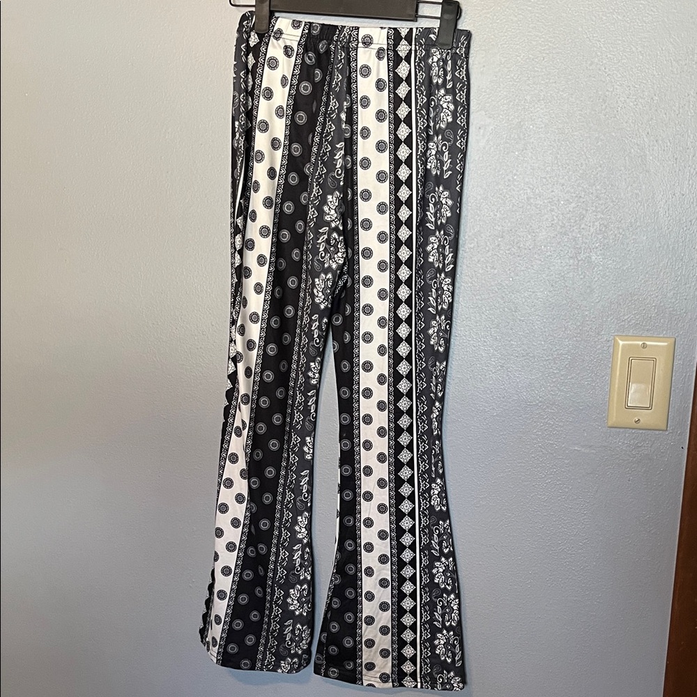 Black & White Printed Flared Leggings for Kids